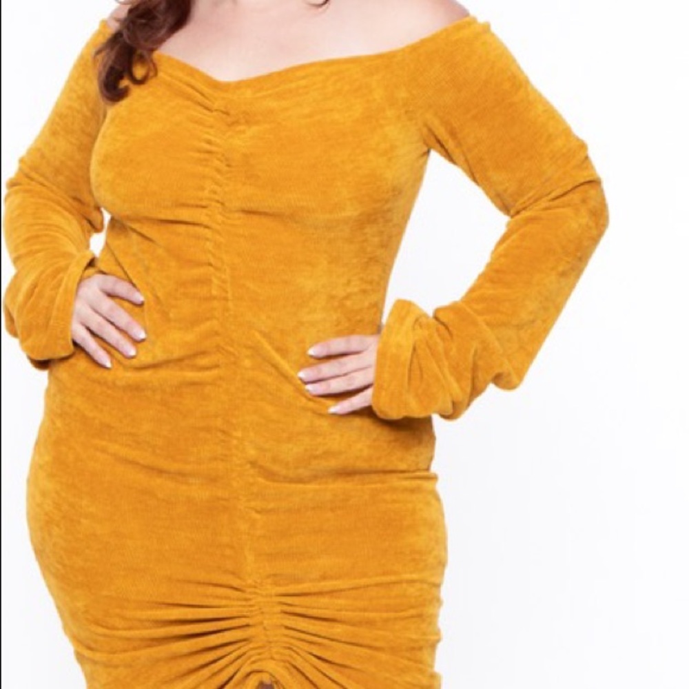 Dress - Picture 7 of 11